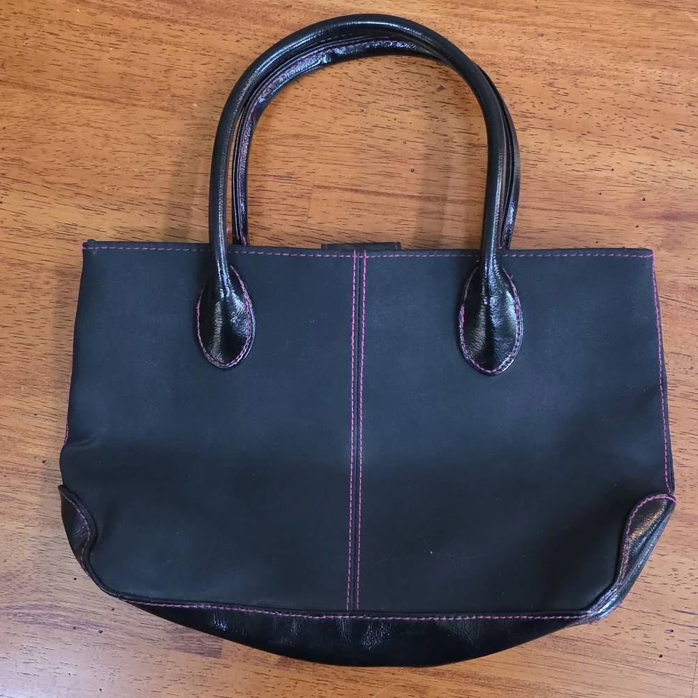Estee Lauder Black Mini Tote Cosmetic Bag w/ pink stitching🌷🌸